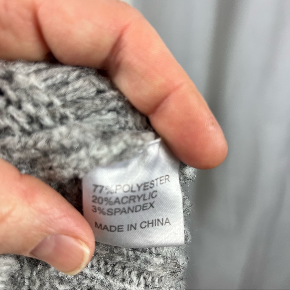 Little Lies Gray Crewneck Sweater. - Picture 8 of 10